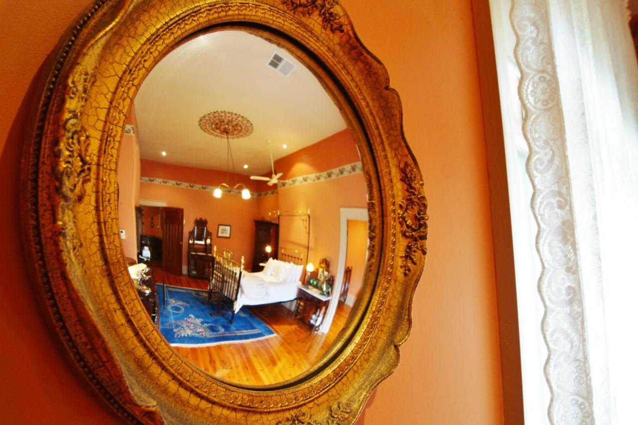 Buxton Manor Bed & Breakfast Adelaide Room photo